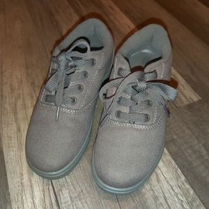 Gray/taupe Heely's size 2